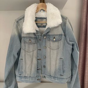 Faux fur lined denim jacket sise Large